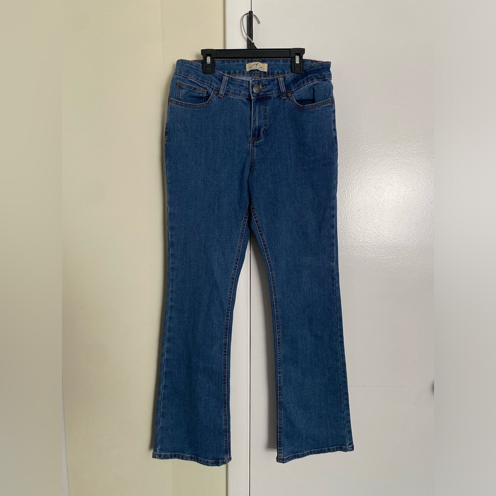 Blue Mountain Women Straight 5-Pockets Jeans Blue Size 4